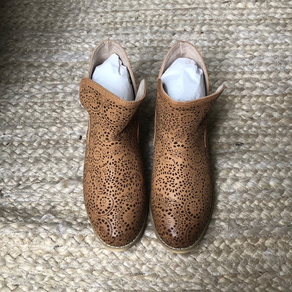 Joyfolie Daisy booties